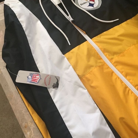 Pittsburgh steelers Mitchell and Ness Windbreaker. - Picture 5 of 9